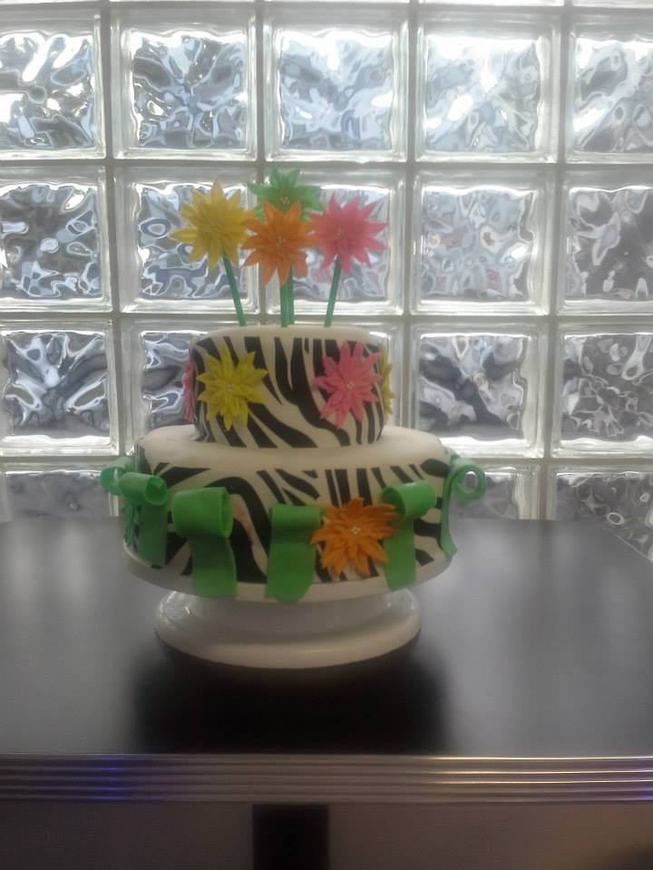 Flower design cake